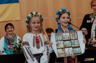 Espinho recebe coleção de livros em ucraniano